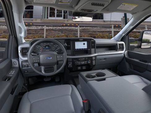 New 2026 Ford F350 XL w/ XL Chrome Package AWD/4WD image 10