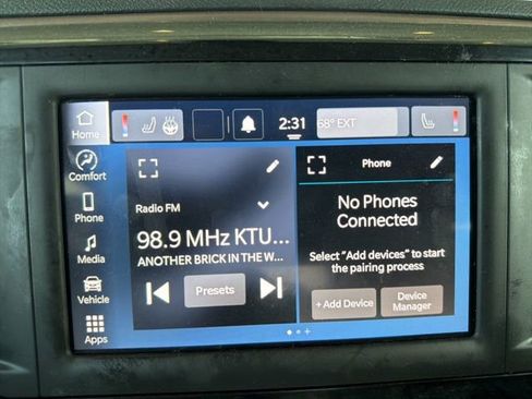 Used 2022 Chrysler Voyager LX FWD image 25
