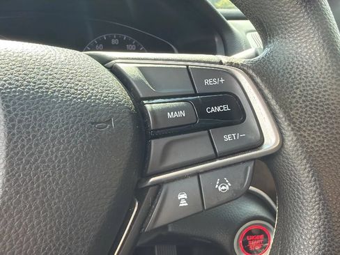 Used 2019 Honda Accord EX image 17