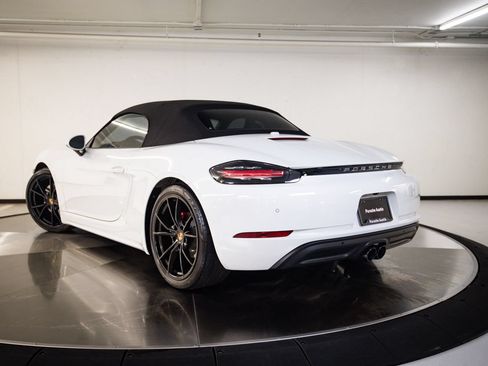 Used 2023 Porsche 718 Boxster S RWD image 3
