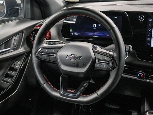 Used 2025 Chevrolet Equinox RS w/ Safety and Technology Package FWD image 16