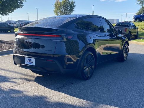 Used 2026 Tesla Model Y Long Range AWD/4WD image 3