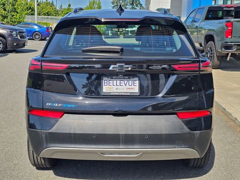 Used 2022 Chevrolet Bolt EUV Premier FWD image 4