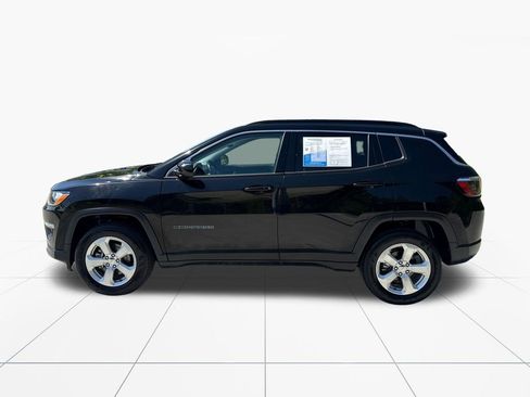 Used 2021 Jeep Compass Latitude w/ Convenience Group AWD/4WD image 4