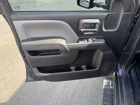 Used 2019 Chevrolet Silverado 2500 W/T AWD/4WD image 6
