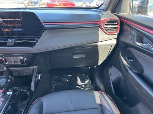 Used 2024 Chevrolet TrailBlazer RS image 4