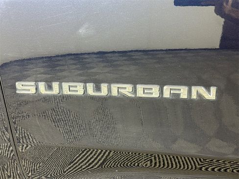 Used 2021 Chevrolet Suburban High Country w/ Premium Package image 29