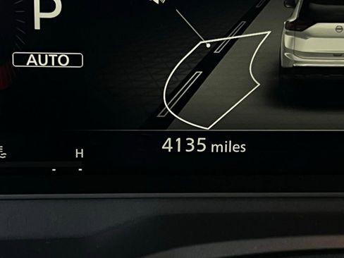 Used 2024 Nissan Rogue Platinum w/ Platinum Premium Package image 15