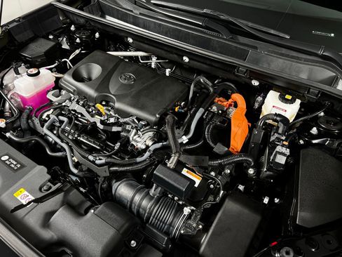 Certified 2025 Toyota RAV4 XLE image 11