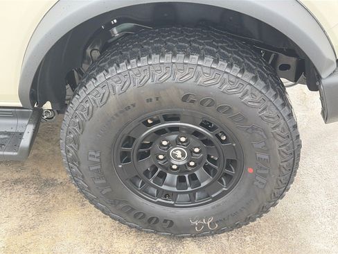 New 2026 Ford Bronco Outer Banks w/ Sasquatch Package AWD/4WD image 20