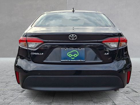 Used 2023 Toyota Corolla LE FWD image 5