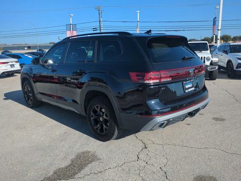 Used 2024 Volkswagen Atlas Peak Edition SE image 6