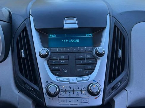 Used 2015 Chevrolet Equinox LS image 10