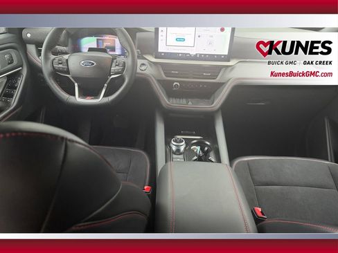 Used 2025 Ford Explorer ST AWD/4WD image 25
