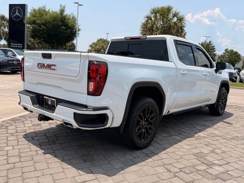 Used 2025 GMC Sierra 1500 Elevation w/ Preferred Package AWD/4WD image 9