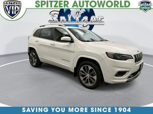 Used 2019 Jeep Cherokee Overland w/ Technology Group AWD/4WD image 3