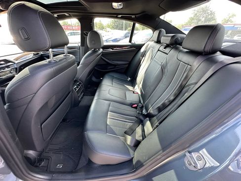 Used 2019 BMW 530i xDrive w/ Convenience Package AWD/4WD image 17