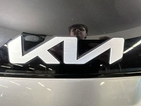 Used 2023 Kia Sportage EX FWD image 9