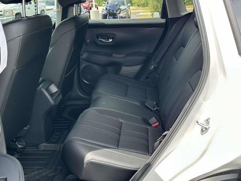 New 2026 Honda HR-V EX-L image 9