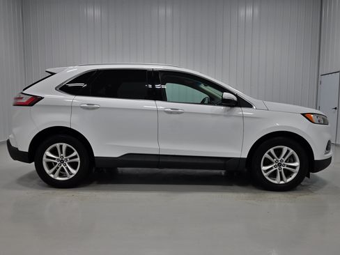 Used 2019 Ford Edge SEL w/ Equipment Group 201A AWD/4WD image 35