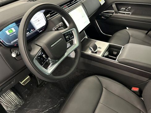 New 2026 Land Rover Range Rover SE AWD/4WD image 3
