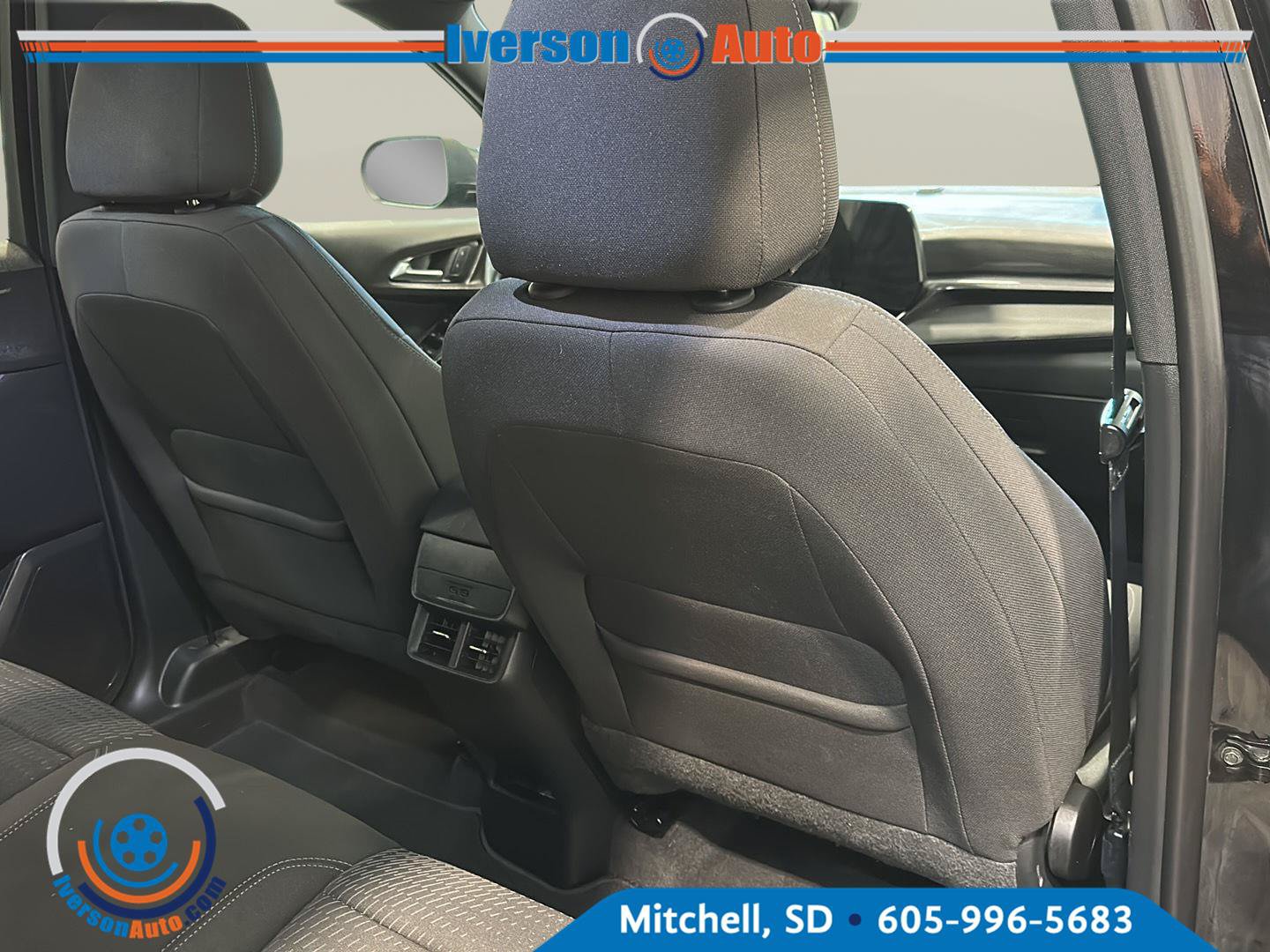 Used 2026 Chevrolet Equinox LT AWD/4WD image 30