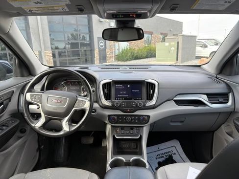 Used 2019 GMC Terrain SLT w/ Preferred Package AWD/4WD image 10