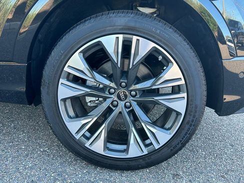 New 2025 Audi Q8 Premium image 67