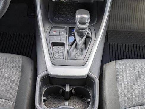 Used 2022 Toyota RAV4 XLE image 22