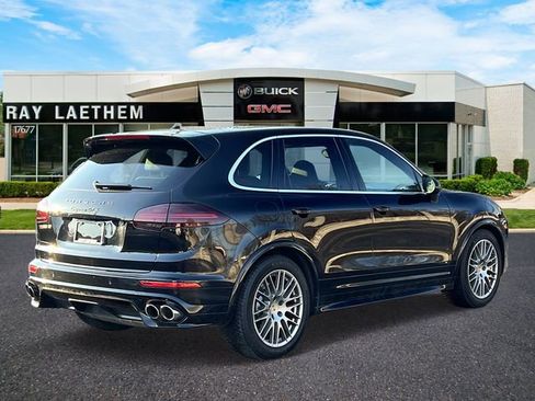 Used 2016 Porsche Cayenne GTS image 5