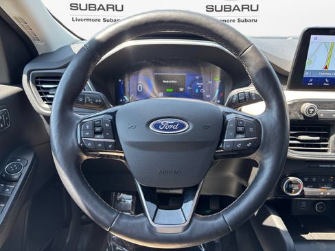 Used 2021 Ford Escape Titanium w/ Titanium Premium Package FWD image 13