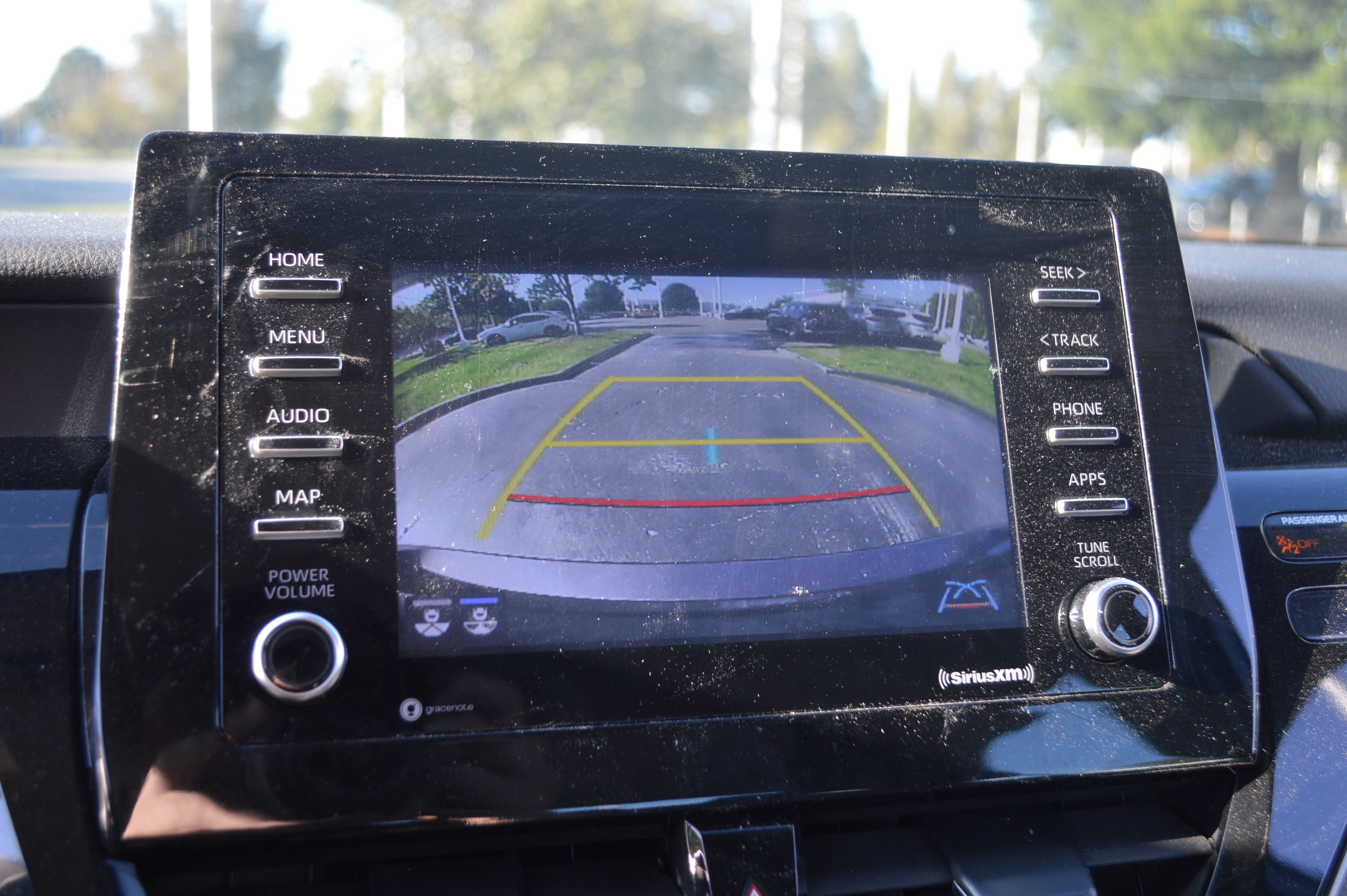 Used 2021 Toyota Camry SE w/ Convenience Package FWD image 20