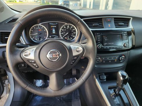 Used 2017 Nissan Sentra SV FWD image 8