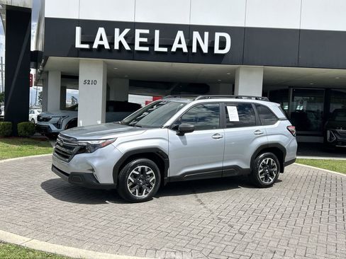 Certified 2025 Subaru Forester Premium w/ Convenience Package #2 image 2