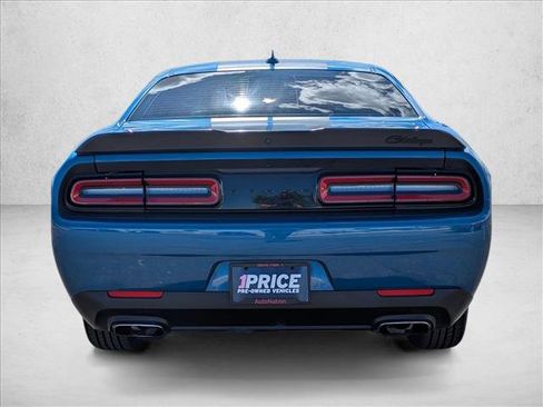 Used 2022 Dodge Challenger SXT AWD/4WD image 7
