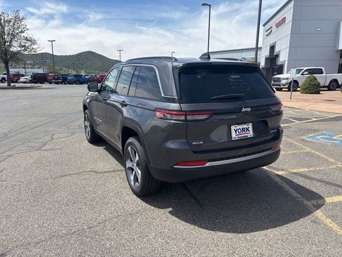 New 2026 Jeep Grand Cherokee Limited w/ Trailer Tow Package AWD/4WD image 8