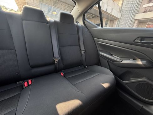 Used 2025 Nissan Altima 2.5 SV FWD image 38