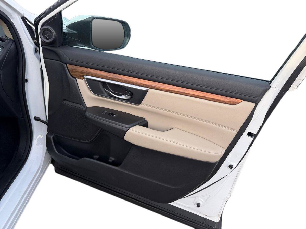 Used 2019 Honda CR-V Touring image 17