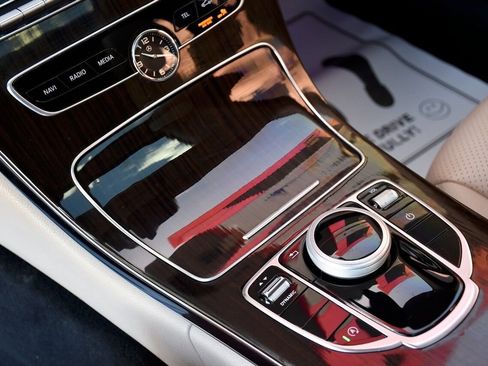 Used 2021 Mercedes-Benz C 300 4MATIC Sedan w/ Premium Package image 25