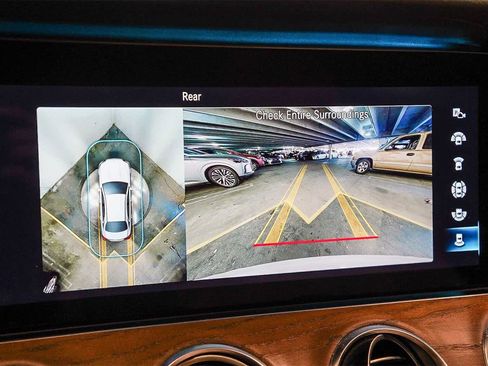 Used 2021 Mercedes-Benz E 350 Sedan image 23