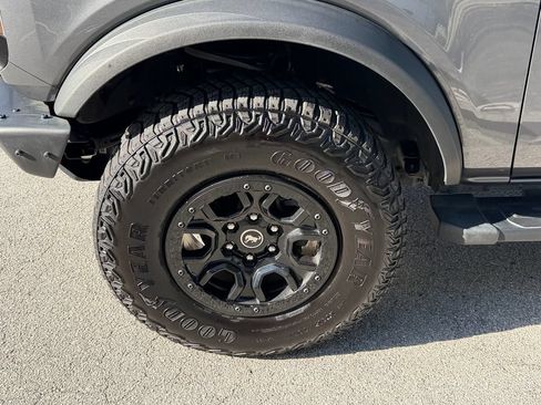 Used 2022 Ford Bronco Wildtrak AWD/4WD image 19