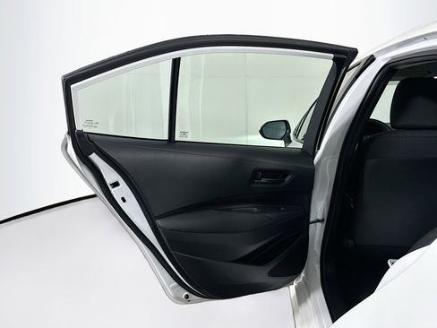Used 2024 Toyota Corolla LE image 25