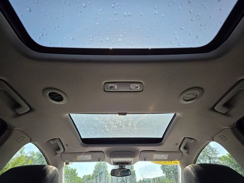 Used 2020 Buick Enclave Essence AWD/4WD image 24