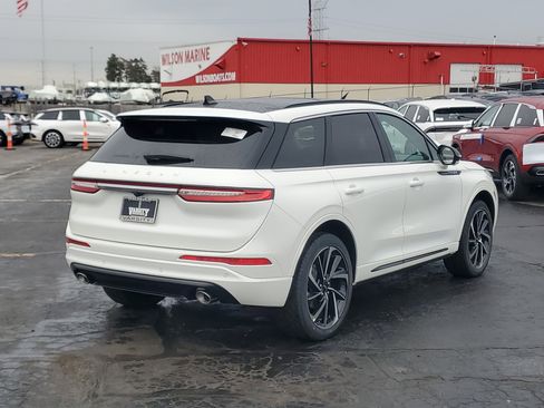 New 2026 Lincoln Corsair Grand Touring image 4