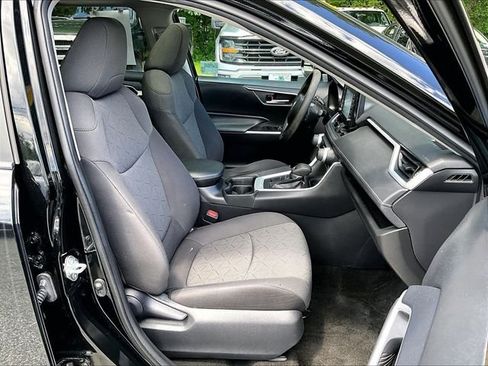 Used 2020 Toyota RAV4 XLE w/ Convenience Package AWD/4WD image 7