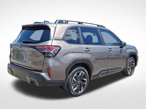 Used 2025 Subaru Forester Limited AWD/4WD image 6