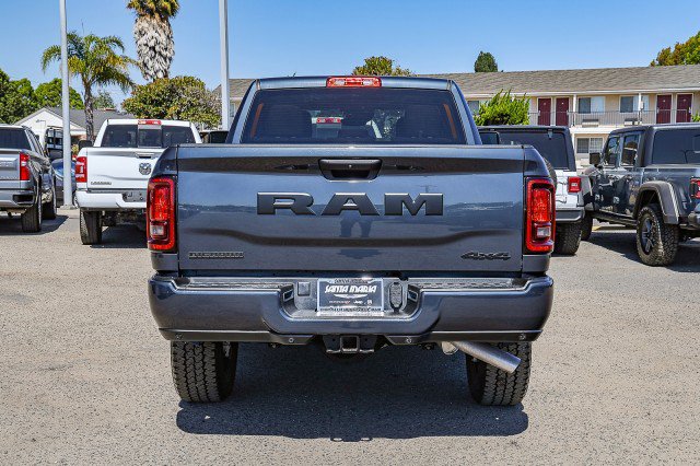 Used 2025 RAM 2500 Big Horn AWD/4WD image 5