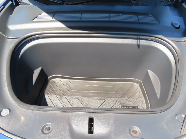 Used 2022 Tesla Model Y Long Range AWD/4WD image 33