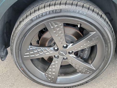 Certified 2023 Genesis GV70 2.5T w/ Sport Prestige Package image 24