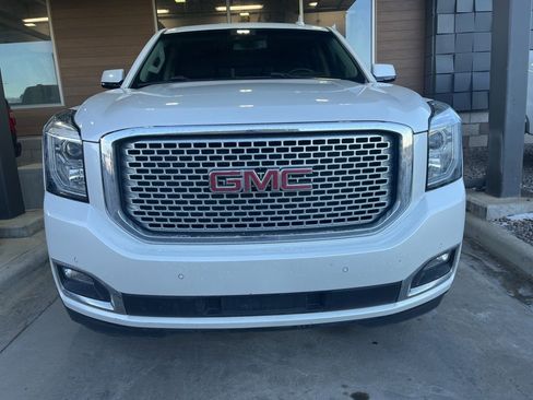 Used 2017 GMC Yukon Denali w/ Open Road Package image 4